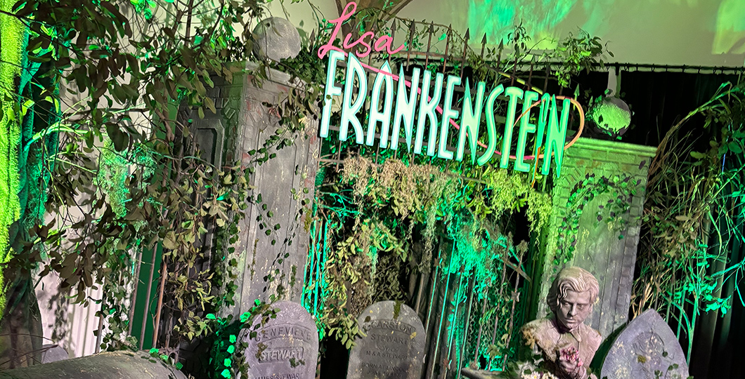 still_lisa_frank_cemetery_1